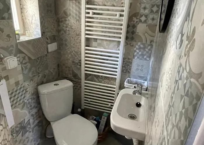 Trncin بيت ضيافة 3*